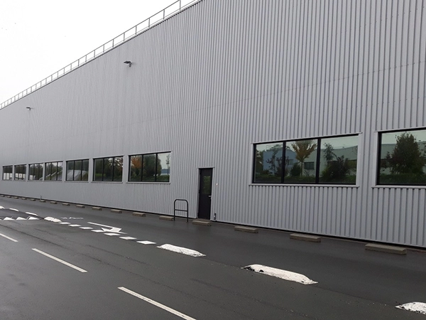 Film sécurité Argent 480 C installé par Énergère chez Brioche Pasquier, aux Cerqueux.