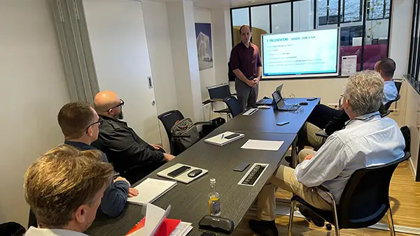 Formation sur la GTC des équipements de protection solaire chez Bandalux par Énergère.